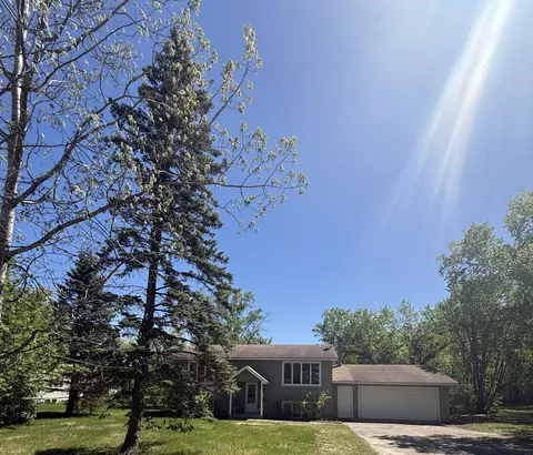 144 Circle Pines Dr NW, Bemidji, MN 56601