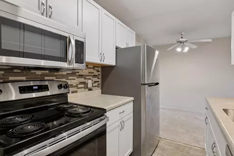 12858 Nicollet Ave #201, Burnsville, MN 55337