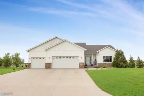 4846 35th Ave N, Reile's Acres, ND 58102