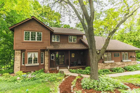 7481 Mariner Dr, Maple Grove, MN 55311
