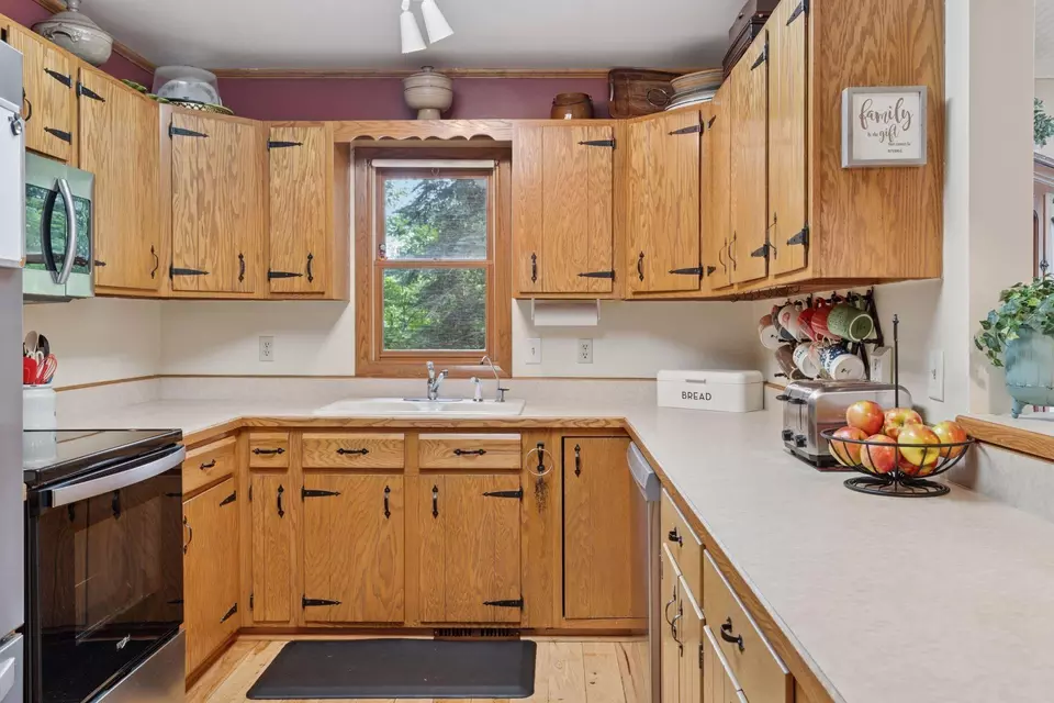 Kitchen - 3625 Tuxedo Rd, Minnetrista, MN 55364 photo 1 of 1