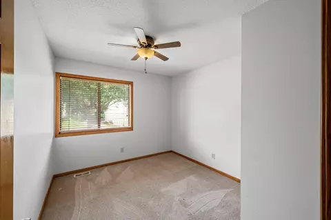 Bedroom - 3238 Valley Ridge Dr, Eagan, MN 55121 photo 4 of 7
