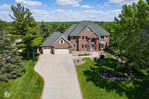 3877 Fairway Dr, Woodbury, MN 55125
