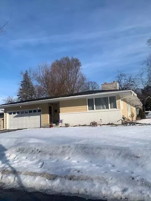 2221 Texas Ave S, Saint Louis Park, MN 55426