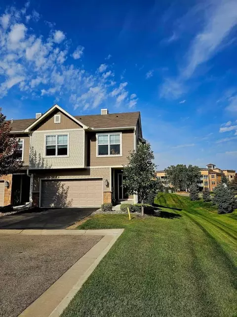 337 Stonewood Pl, Burnsville, MN 55306