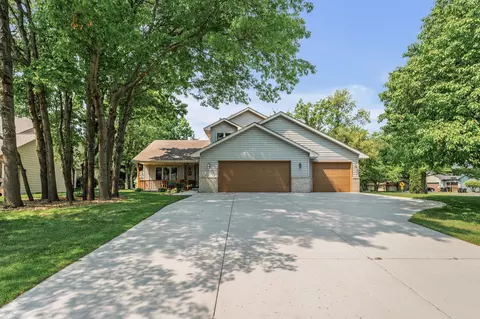 15144 Zilla St NW, Andover, MN 55304