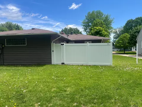 700 14th St SW, Willmar, MN 56201 photo 2