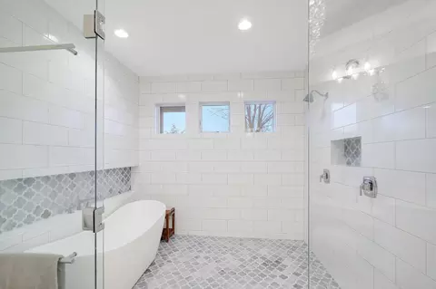 Bath - 7500 Mark St, Greenfield, MN 55357 photo 5 of 10