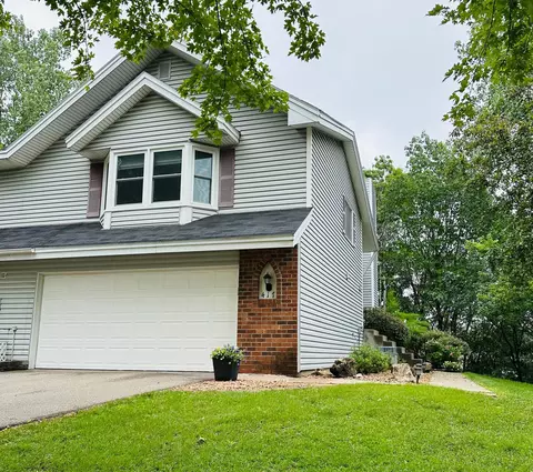 417 Wood Way, Burnsville, MN 55337