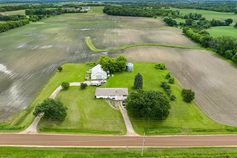 8400 Trail Haven Rd, Corcoran, MN 55340