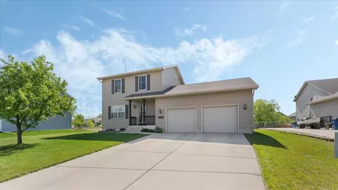 1035 Sequoia Ave, Saint Cloud, MN 56303