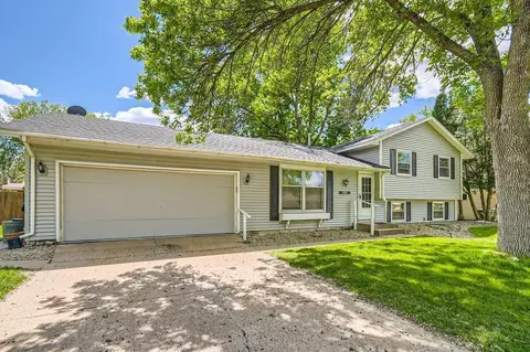 2084 102nd Ave NW, Coon Rapids, MN 55433
