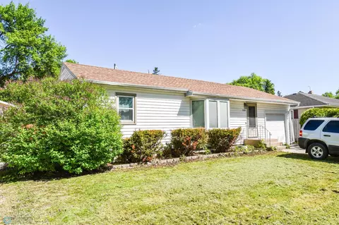 2009 7th St N, Fargo, ND 58102