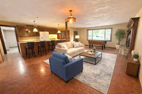 Living - 212 Carrow Cir, Marshall, MN 56258 photo 3 of 7