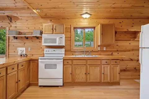 Kitchen - 7194 Quentin Rd NE, Outing, MN 56662 photo 5 of 5