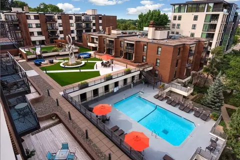 48 Groveland Ter #B304, Minneapolis, MN 55403