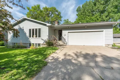1115 Mitchell Pl, Fergus Falls, MN 56537