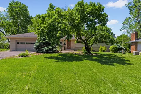 6112 Ridgeway Rd, Edina, MN 55436