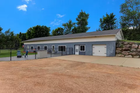 6780 Augusta Rd, Chaska, MN 55318 photo 5