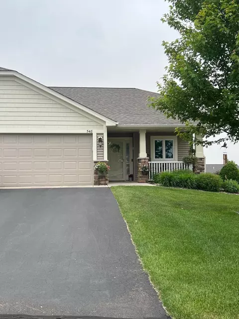 548 Cassandra Dr #50, New Richmond, WI 54017