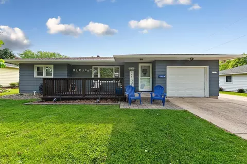 1220 Lincoln Ave, Owatonna, MN 55060