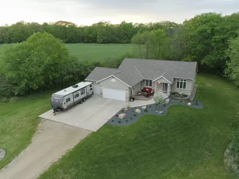 201 N Ridge Dr, Kenyon, MN 55946