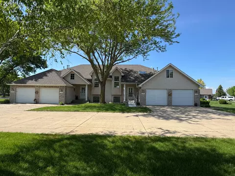 Exterior - 1102 Travis Rd, Marshall, MN 56258 photo 3 of 5