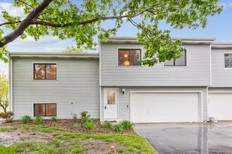 15611 Cornell Trl, Rosemount, MN 55068