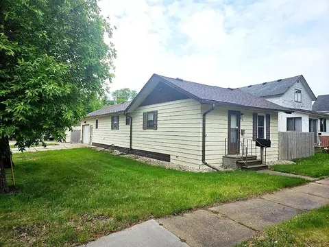 Exterior - 410 E 9th St, Morris, MN 56267 photo 9 of 9