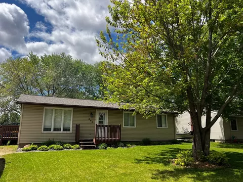 645 Nevada Ave, New Richmond, WI 54017