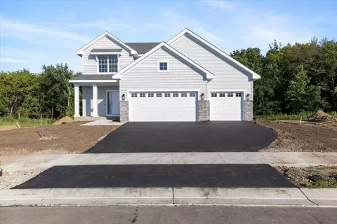 2065 Lusitano St, Shakopee, MN 55379