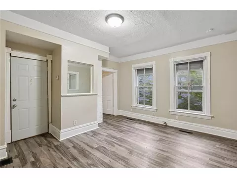 481 Edmund Ave, Saint Paul, MN 55103