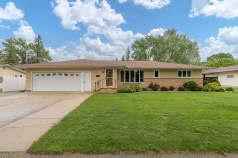 251 1st Ave SW, Winnebago, MN 56098