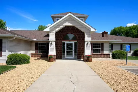 1085 Dale St SW #119, Hutchinson, MN 55350
