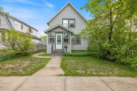 620 Hayes St, Eveleth, MN 55734