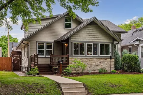 1711 Jefferson Ave, Saint Paul, MN 55105