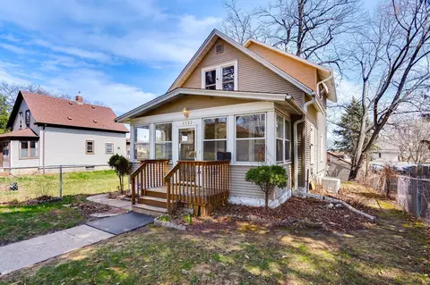 2522 Thomas Ave N, Minneapolis, MN 55411