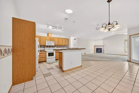320 Meadowview Ct, Baldwin, WI 54002 photo 7
