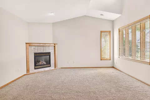320 Meadowview Ct, Baldwin, WI 54002 photo 4
