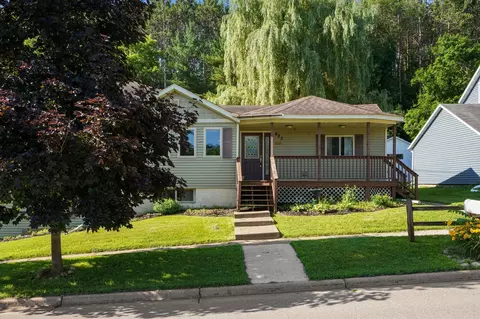 423 Maple St, Glenwood City, WI 54013