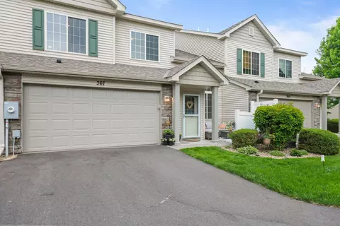 367 Ojibway Path, Lino Lakes, MN 55014