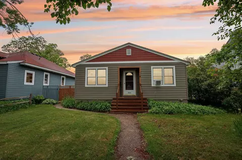4563 Bald Eagle Ave, White Bear Lake, MN 55110