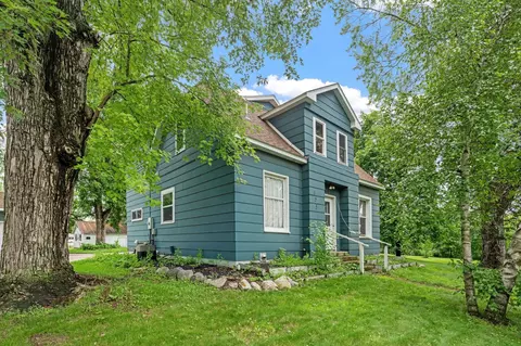 455 Bluff St NE, Hutchinson, MN 55350