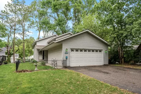 1859 Hinckley St, White Bear Lake, MN 55110