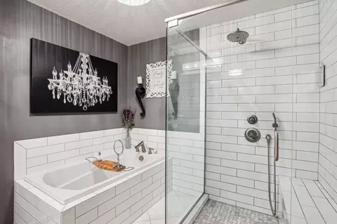 18239 Warbler Ln, Eden Prairie, MN 55346