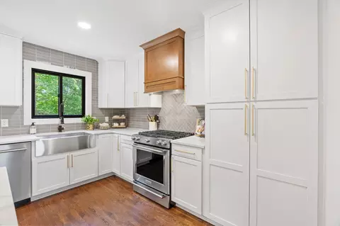 Kitchen - 1 Maclynn Rd, Excelsior, MN 55331 photo 3 of 11