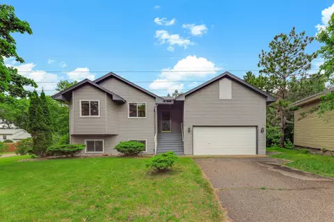 11622 Rio Loma Ln, Burnsville, MN 55337