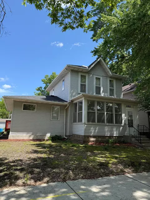 2411 14th Ave S, Minneapolis, MN 55404