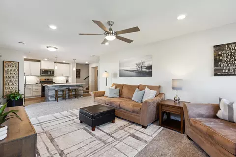 11564 Woodside Dr, Osseo, MN 55311