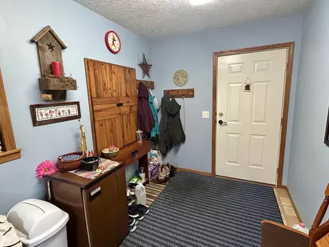 Entry Way - 10696 Leaf River Rd, Wadena, MN 56482 photo 1 of 1
